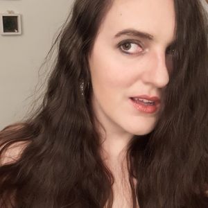 Meet your Posher, Layla